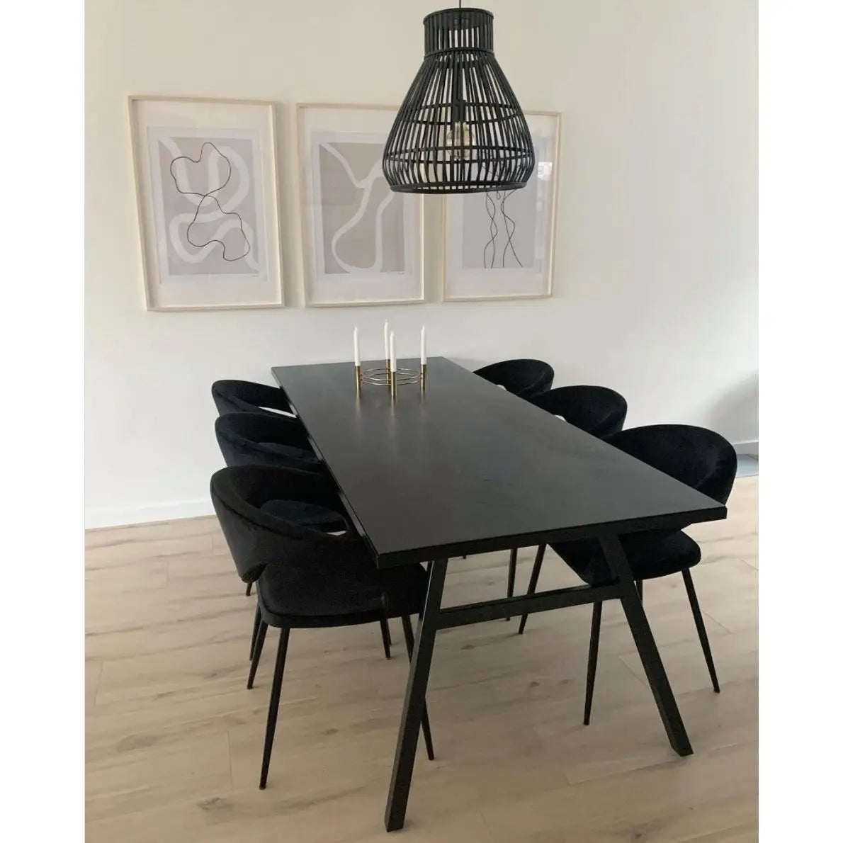 Esszimmerstuhl – Velvet Stoff, Metall Gestell, Schwarze Farbe - Lenn | Kick Collection