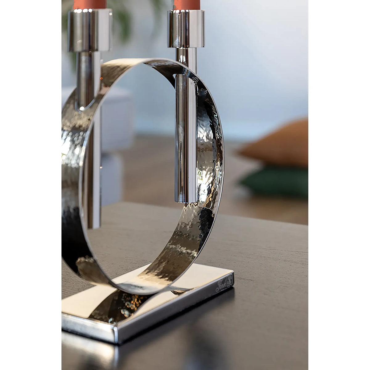 Kerzenständer – Skulpturales Design, Kreisform, Glanzoptik - Carpio | Fink Living