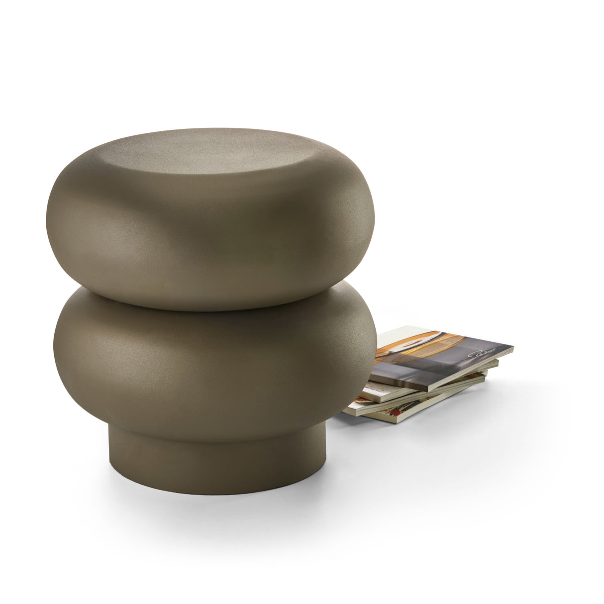Hocker aus pulverbeschichtetem Stahl, Leichte Hohlkörperform, Skulpturales Multifunktions-Design – Charly | Philippi