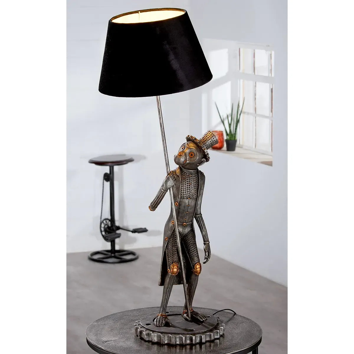 Tischleuchte – Silberner Affe, Schwarzer Akzent, Höhe 90 cm - Steampunk Monkey | Gilde
