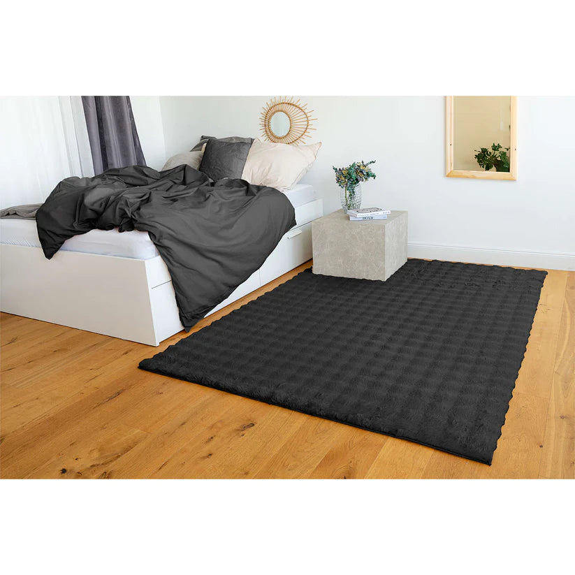 Teppich – Cloud-Soft Hochflor Komfort, 3D Tiefen Design, Schwarze Farbe, 120 x 160 cm - Hailey 125 | Kayoom