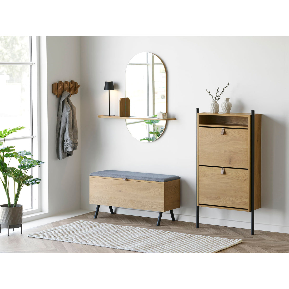 Schuhschrank – Eichenoptik, Zwei Klappenfächer, 118 cm Höhe - Barco | House Nordic