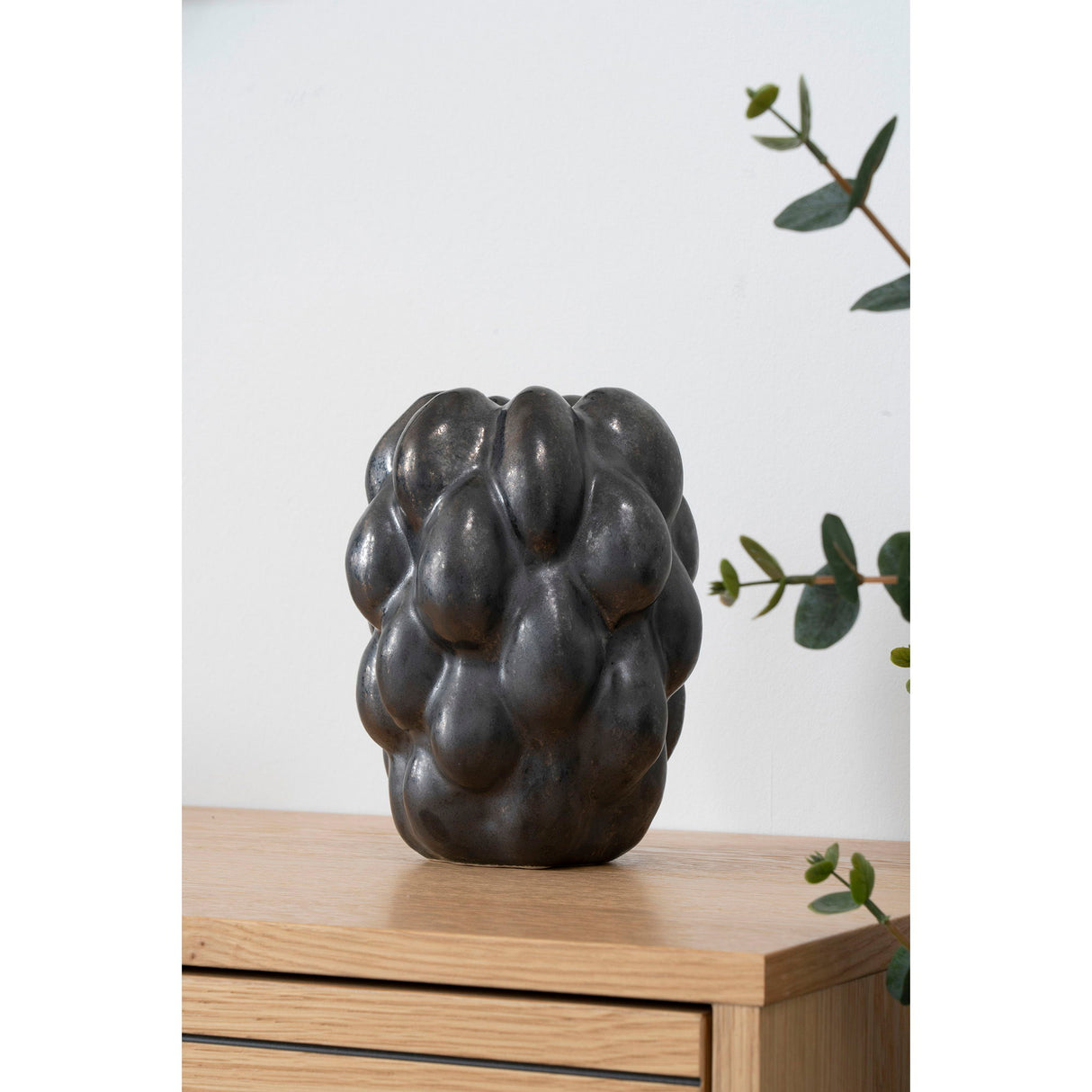 Vase – Schwarzes Steinzeug, Beerenartige Struktur, Mattes Finish - Noirberry | House Nordic