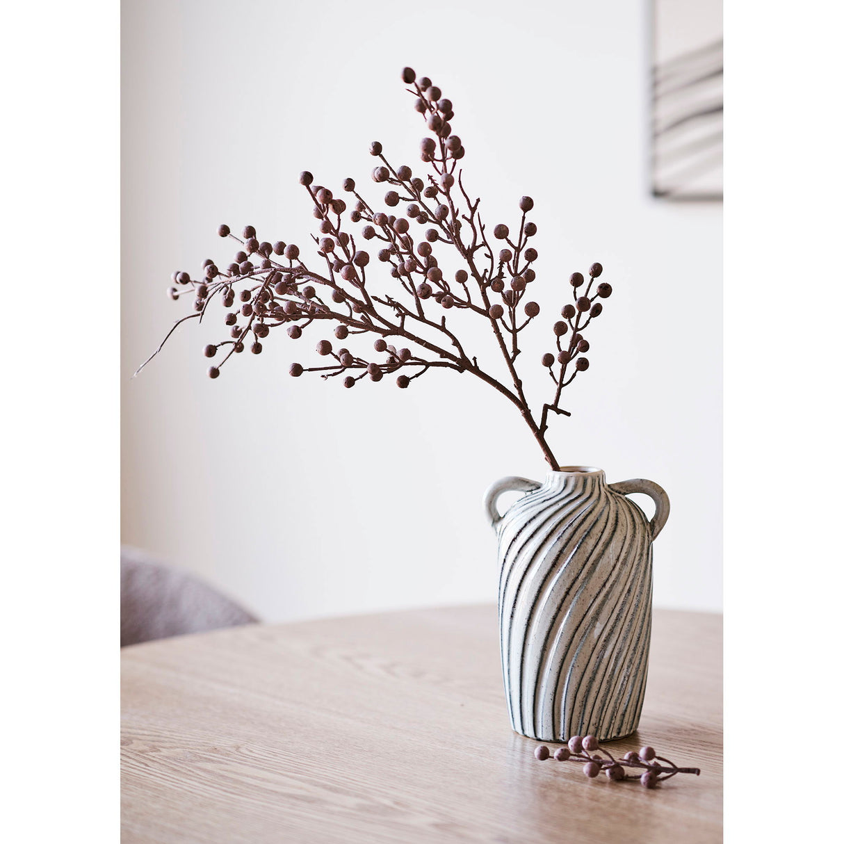 Vase – Blaue Keramik, Rillenstruktur, 22 cm Höhe | House Nordic