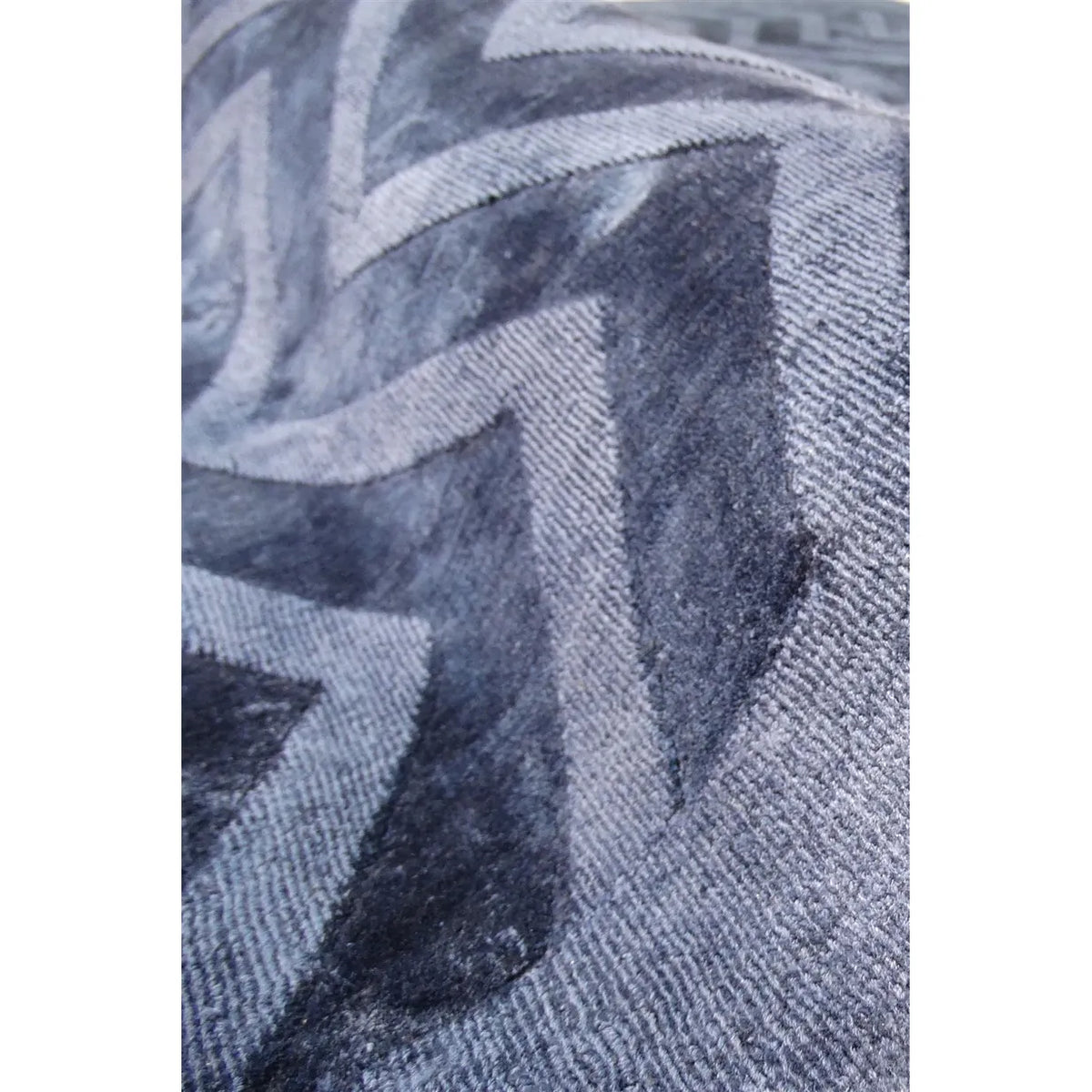 Rug Viscose Material Zigzag Retro Design Cotton Backing - Luxury 410 | Kayoom