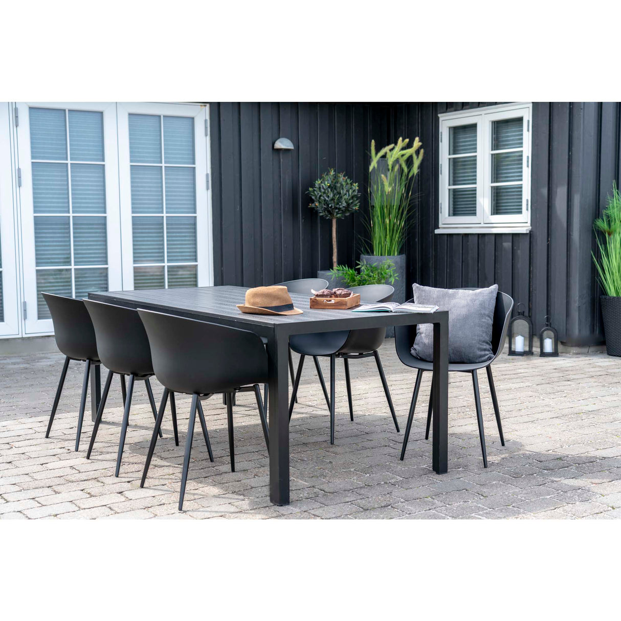 Esszimmerstuhl - Schwarz, PP-Kunststoff, schwarze Beine - Roda | House Nordic