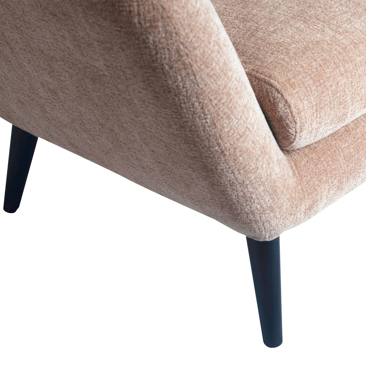 Sessel aus Stoff, Holzbeinen, moderne Polsterform – Donny | PTMD - Esszett Luxury | Stilvolles Wohnen mit Charakter