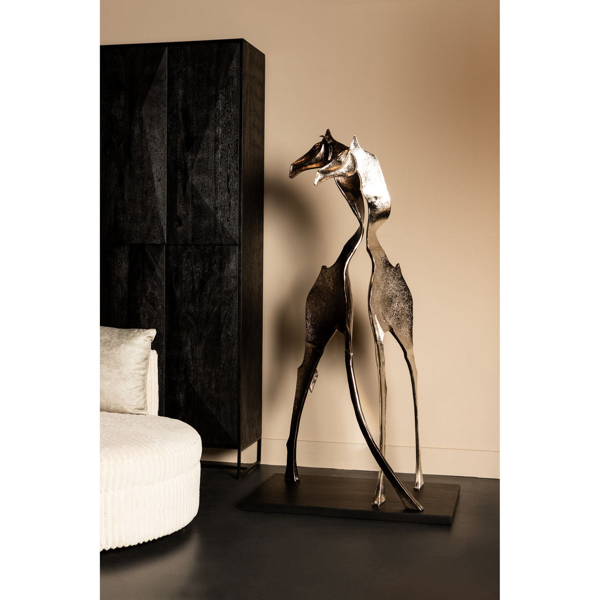 Statue – Giraffen Design, Tierform, Aluminium Material, Schwarz, L – Skye | PTMD
