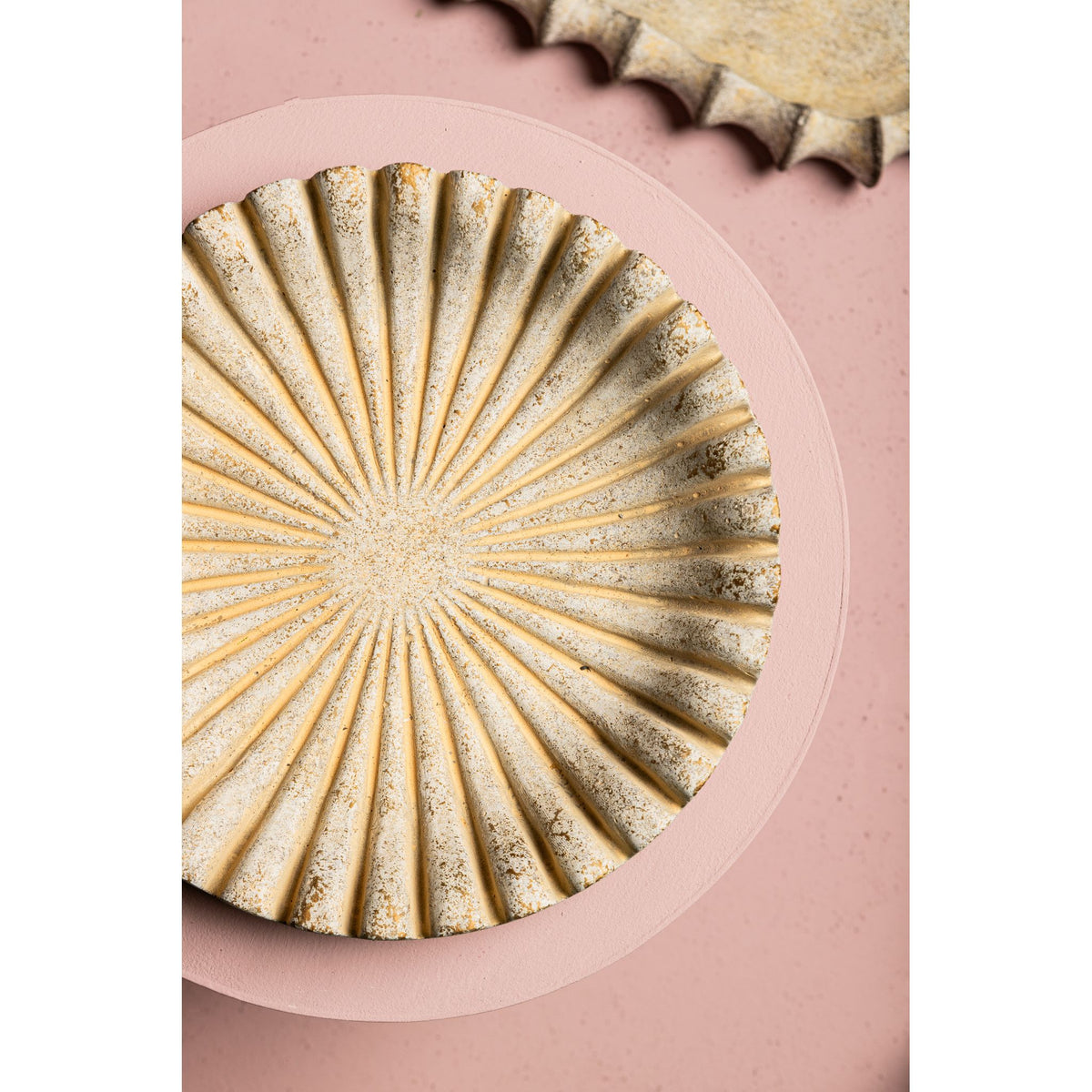 Decorative Tray – Cream Color, Ribbed Line Structure, Cement Material, L – Raffay | PTMD