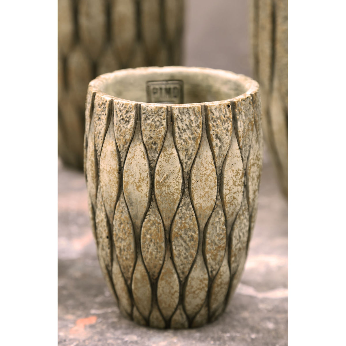 Blumentopf – Runde Form, Gemischte Struktur, Taupe Oberfläche, Zement Material, M – Joedi | PTMD