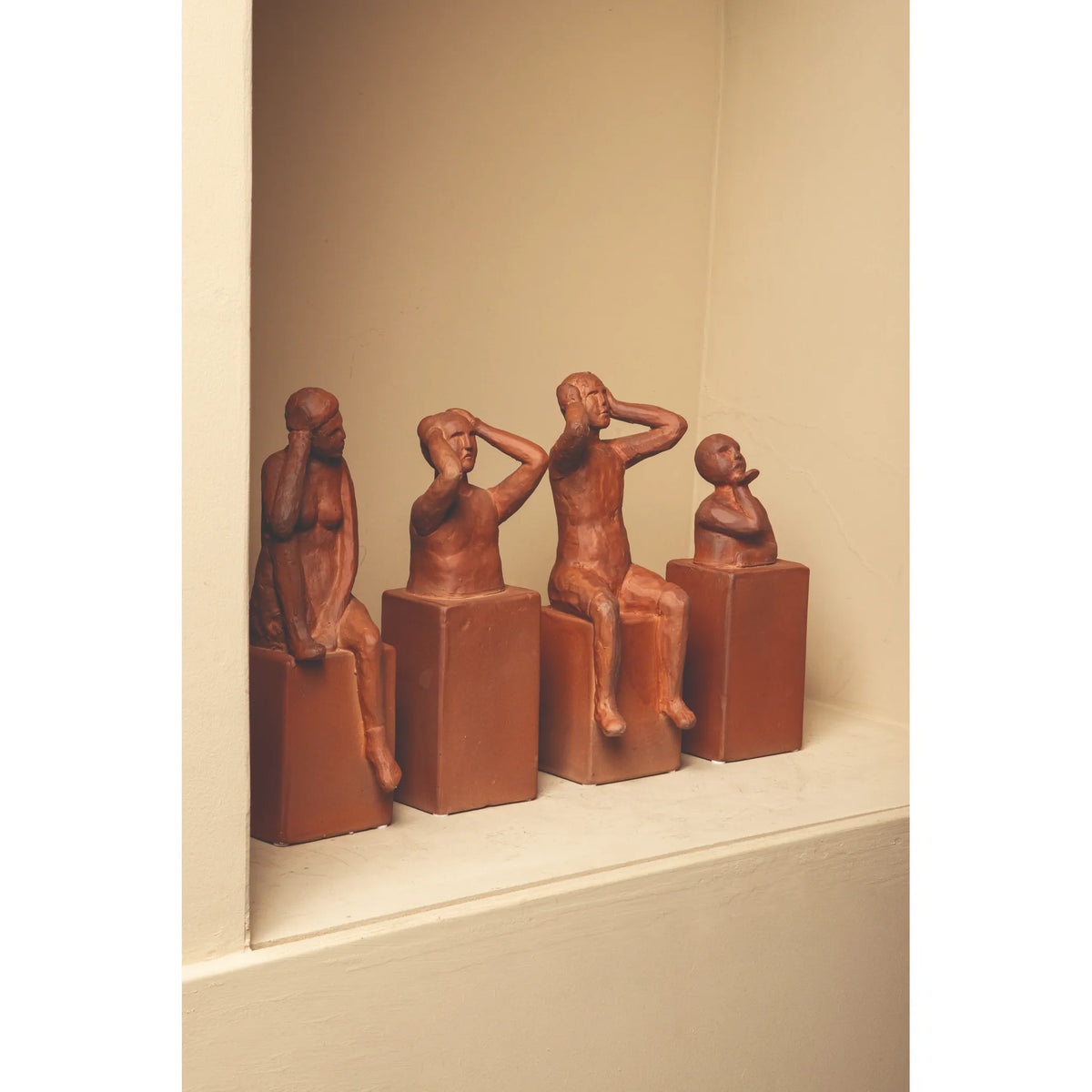 Statue – Mensch Design, Keramik Material, Braun, C – Amii | PTMD