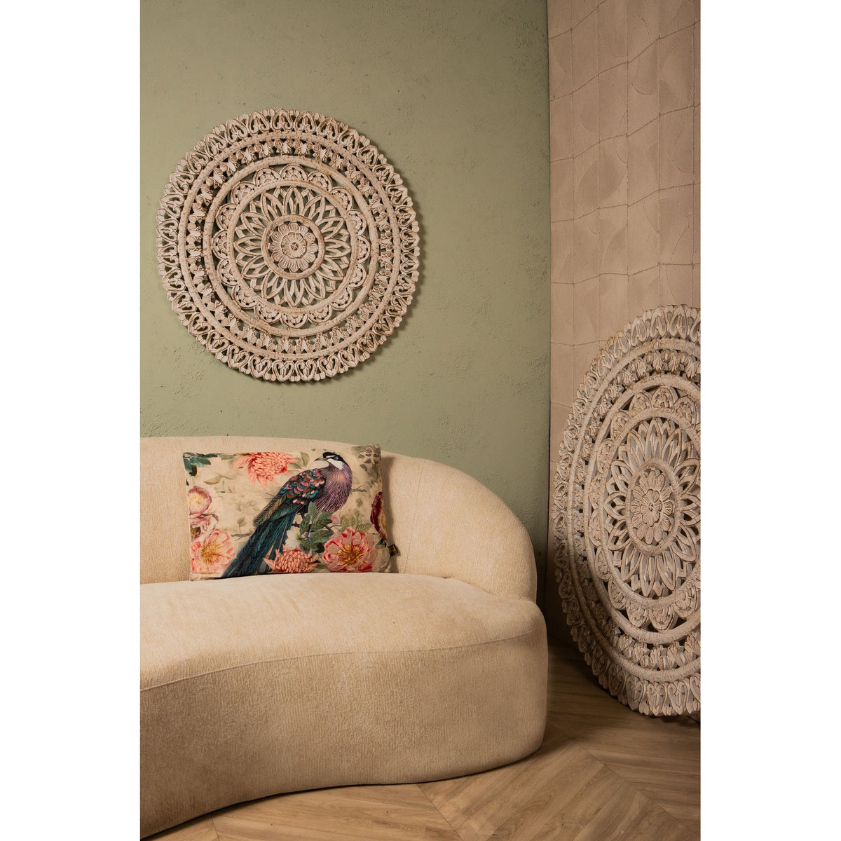 Wandpaneel aus MDF mit runder Form, geschnitzter Struktur und Creme-Finish, S – Farris | PTMD
