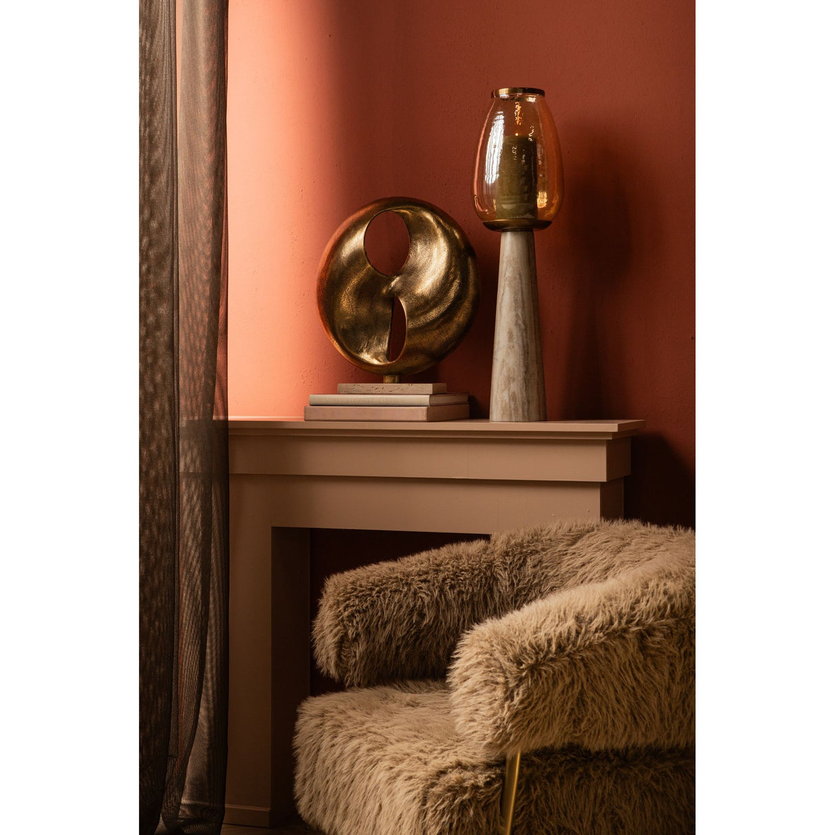 Statue - cast aluminum, brass-colored finish, travertine marble base, L - Deuie | PTMD