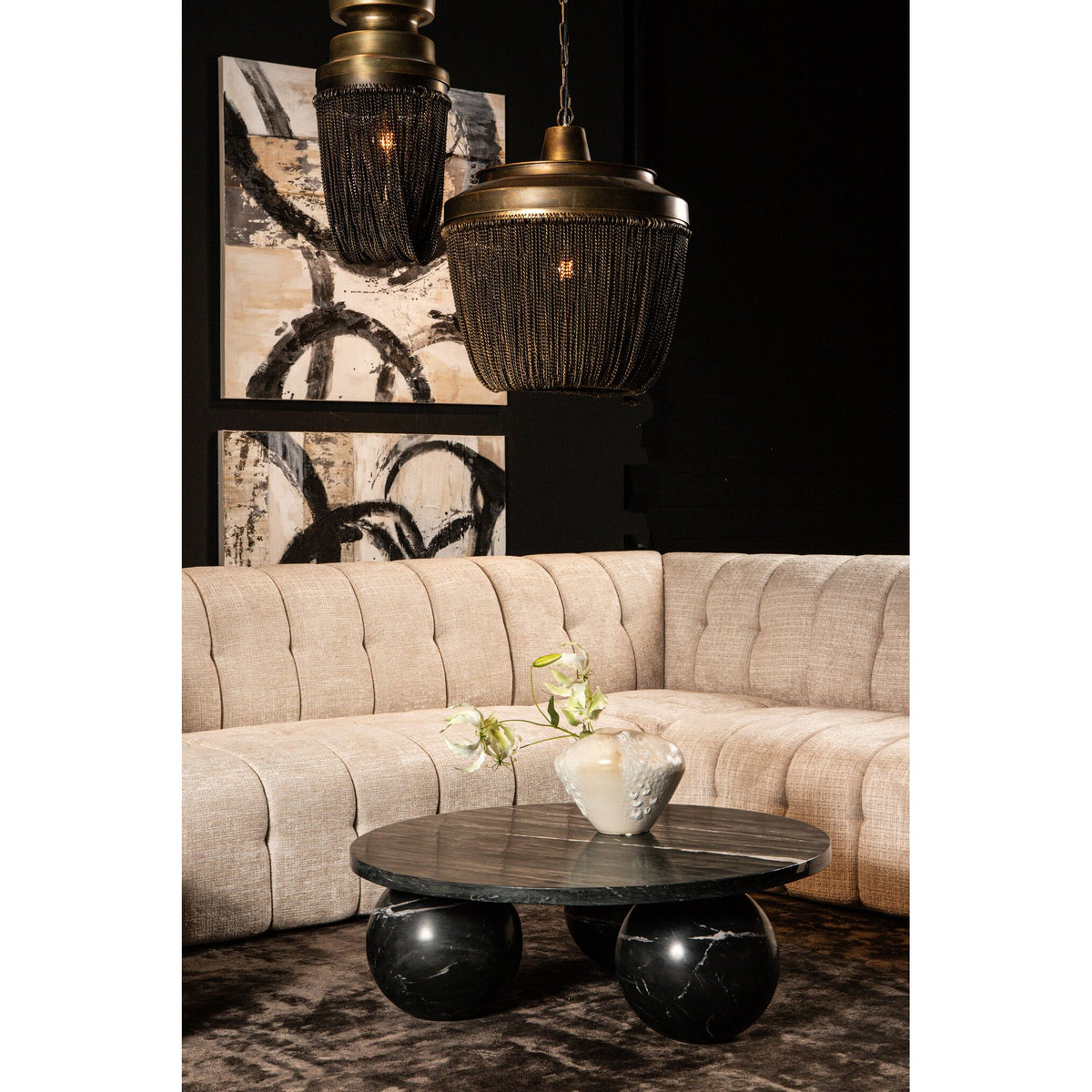 Couchtisch – Marmor, rund, schwarz, 3-Kugel-Basis, skulpturales Design – Diro | PTMD