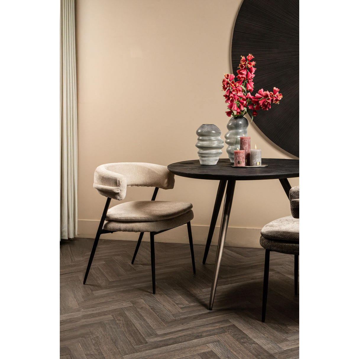 Esszimmerstuhl – Creme Farbton, Stoff Material, Modernes Design – Helsinki | PTMD