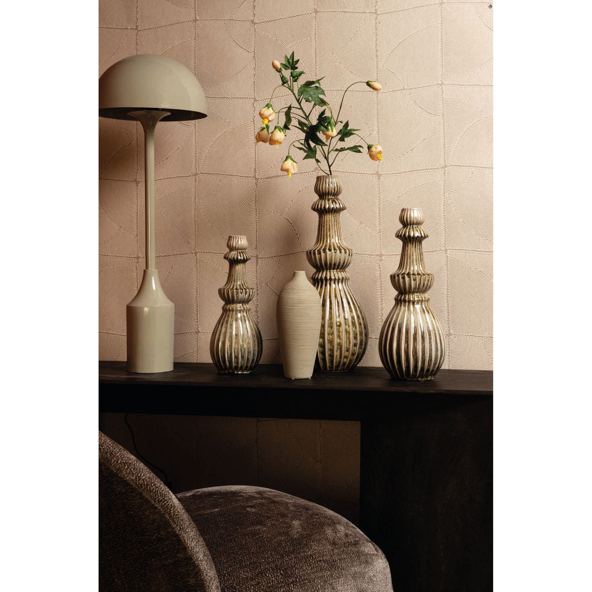 Vase – Cream-colored surface, Round shape, Ribbed structure, Stoneware, S – Myrtle | PTMD