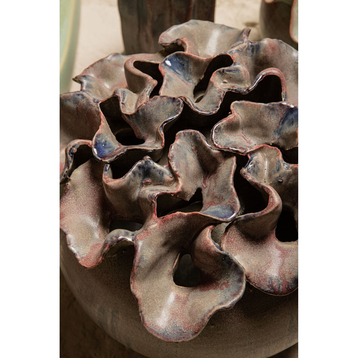 Vase – Blumenform, Lochdesign, Keramikmaterial, M – Jullia | PTMD
