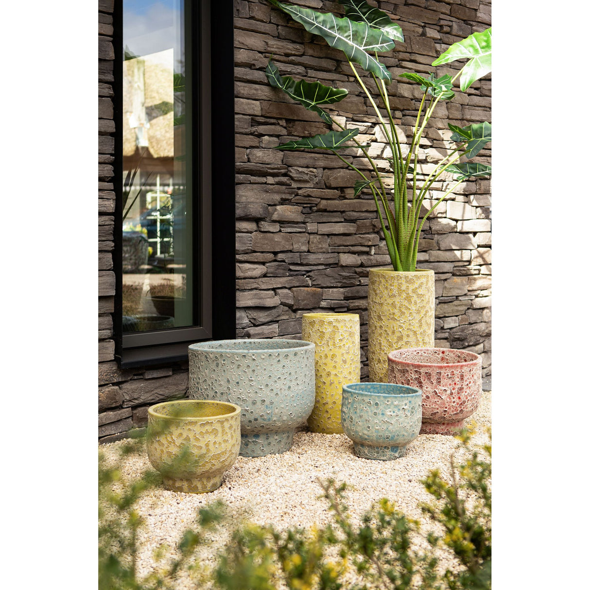 Pot – Ceramic Material, Glazed Surface, Red Surface – Sanish | PTMD