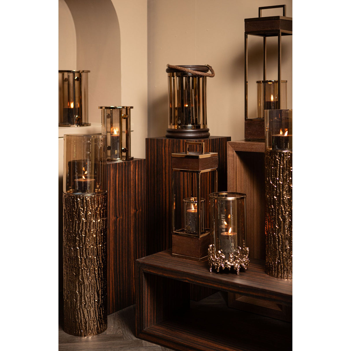 Lantern – Mango Wood Frame, Stainless Steel Structure, Bronze-Gold Finish, S – Sjorsh | PTMD