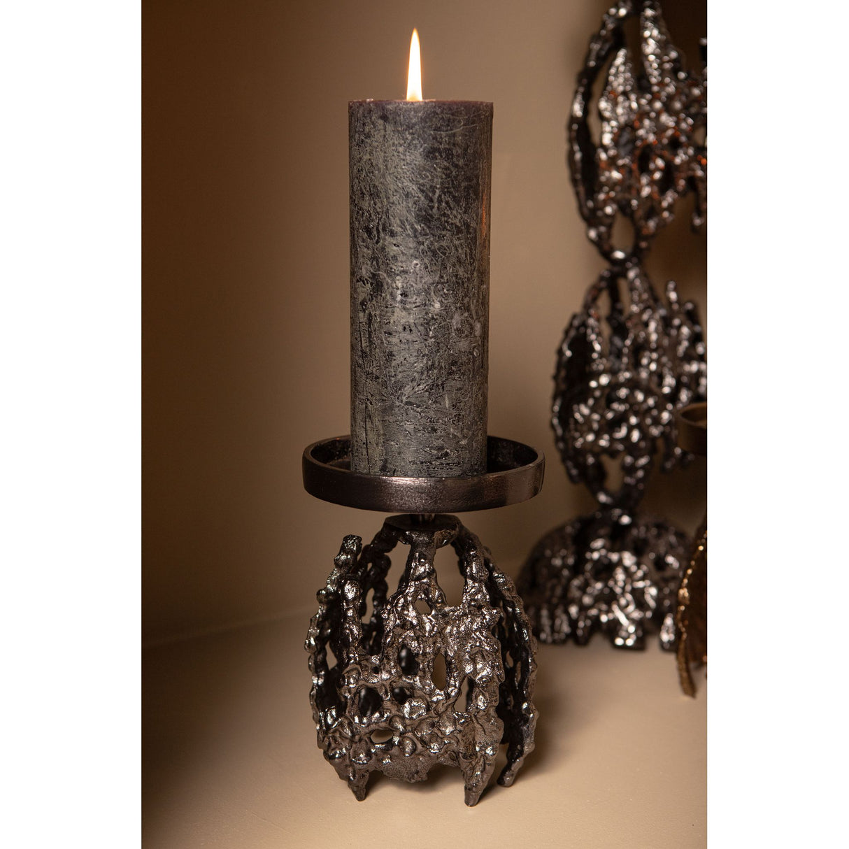 Candle Holder – Black Aluminum, Rough Texture, Round Shape, S – Barrie | PTMD