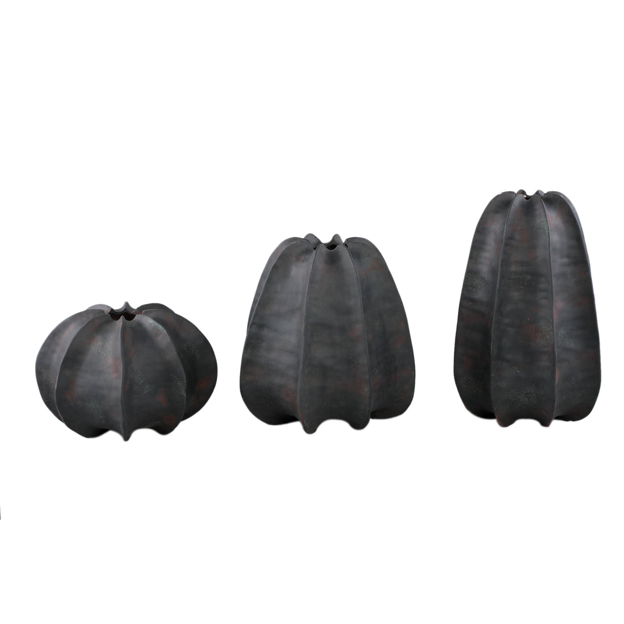 Vase – Steinzeug Keramik, Geripptes Design, Schwarze Farbe, Breite Form – Grayson | PTMD