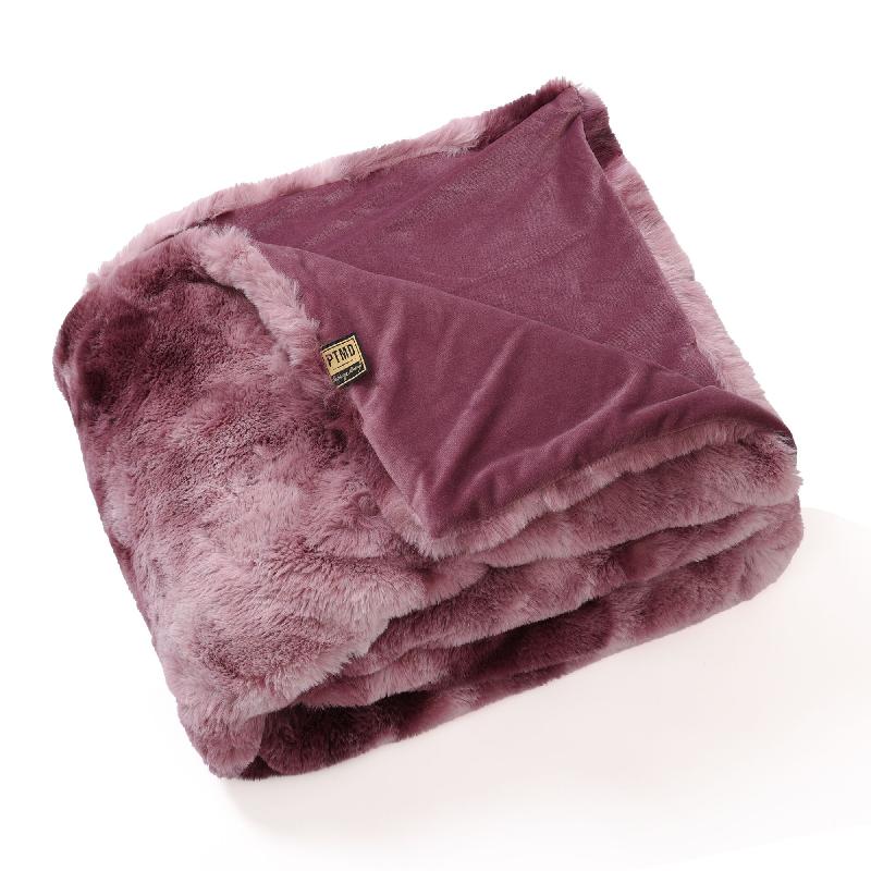 Decke – Kunstfell, Flauschige Haptik, Großzügiges Design, Bordeaux, 220x240 cm – Linde | PTMD