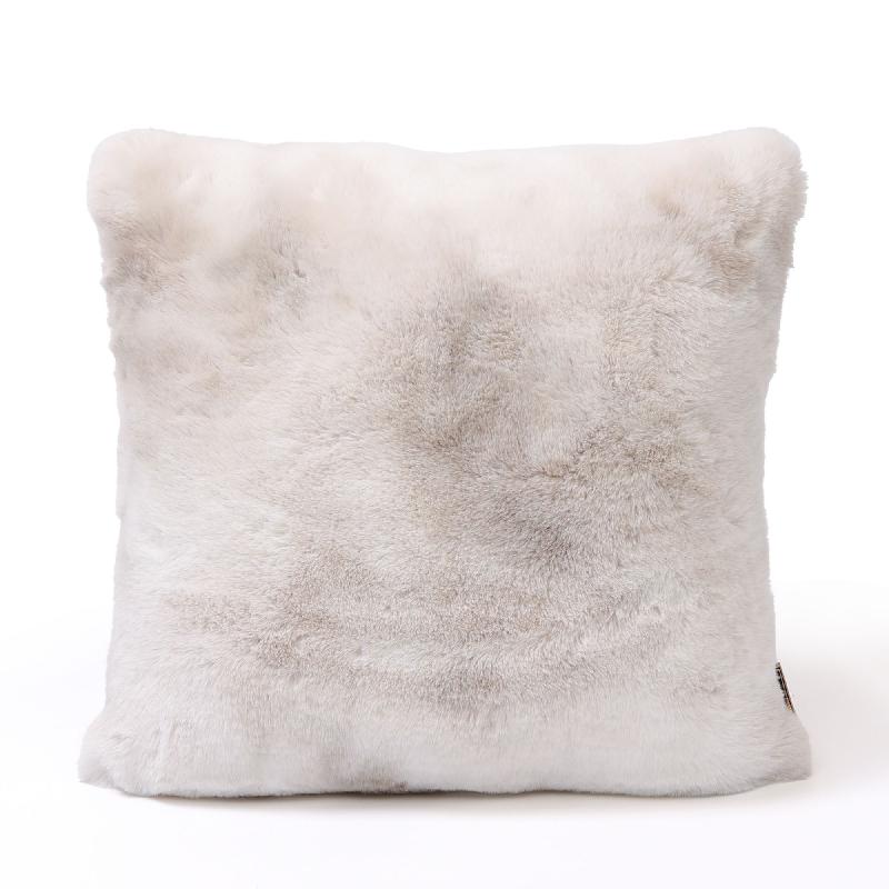 Cushion - Off-white faux fur, animal pattern, zipper, polyester filling, S – Linde | PTMD