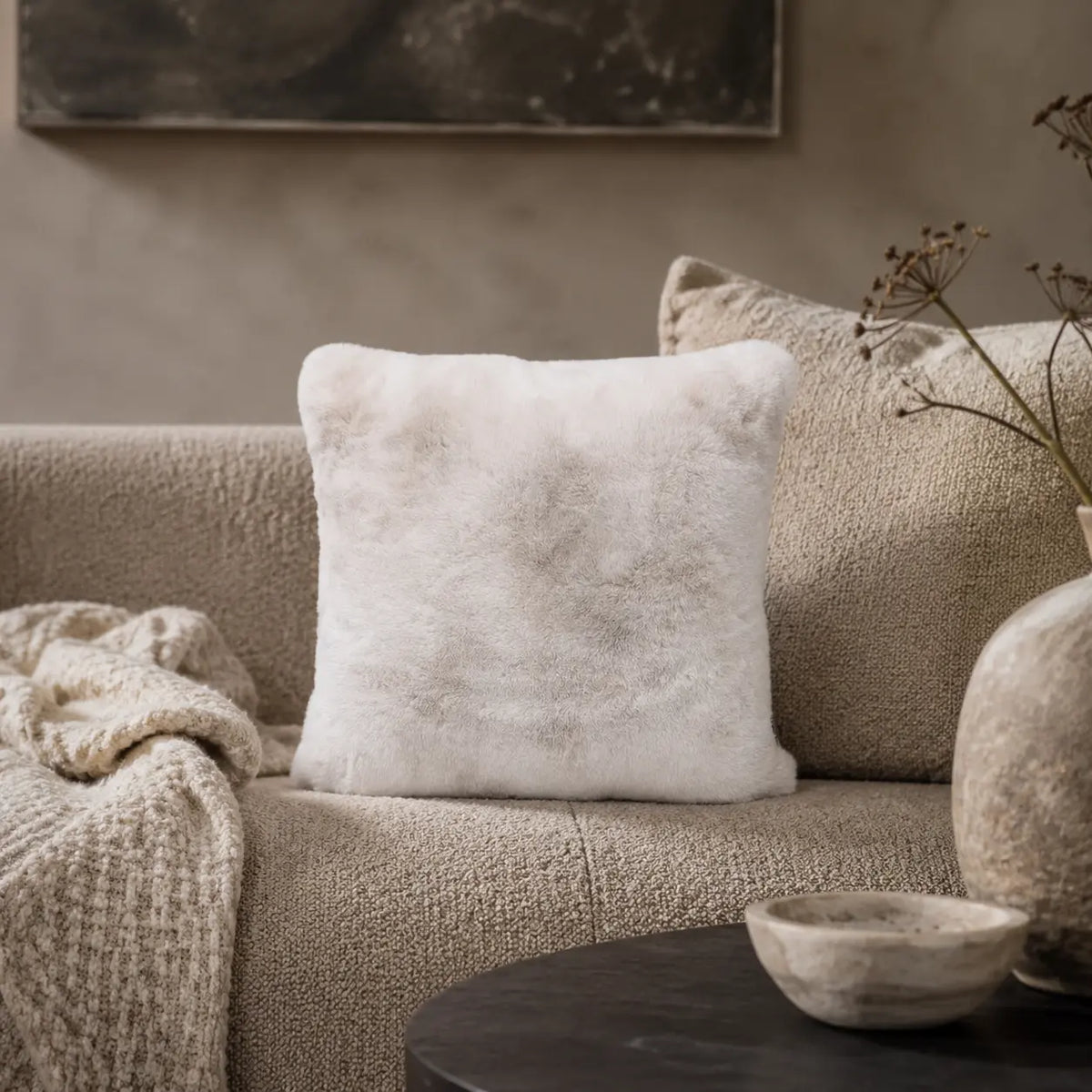 Cushion - Off-white faux fur, animal pattern, zipper, polyester filling, S – Linde | PTMD