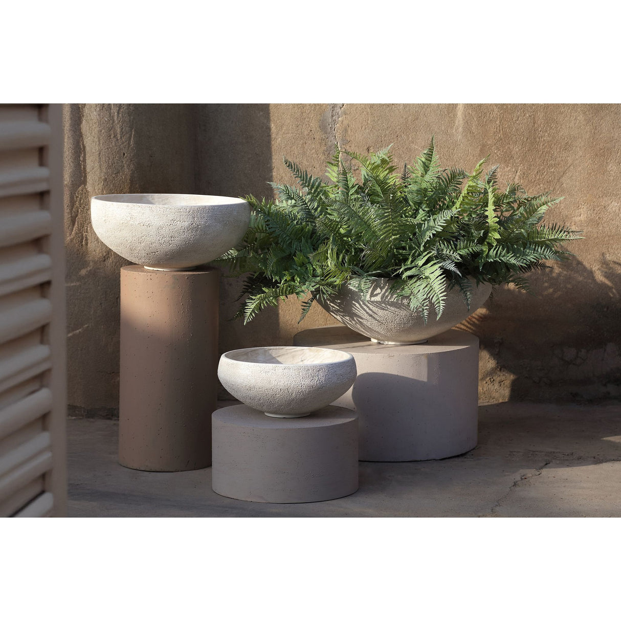 Topf – Runde Schalenform, GRC Material, Creme Finish, Niedrig – Dashima | PTMD
