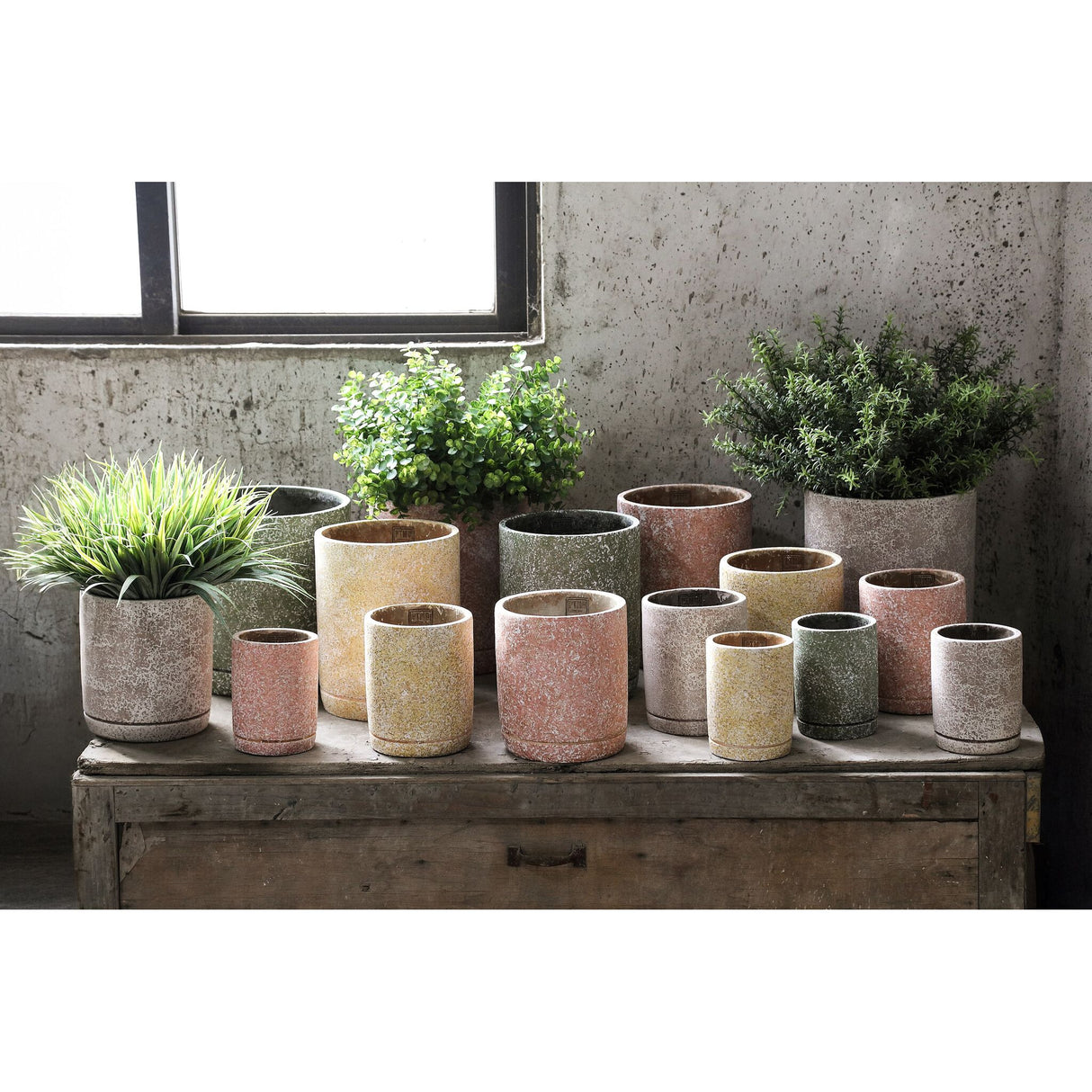 Blumentopf - Runder Zement, Terrazzo-Muster, Cremefarbe, L – Asten | PTMD