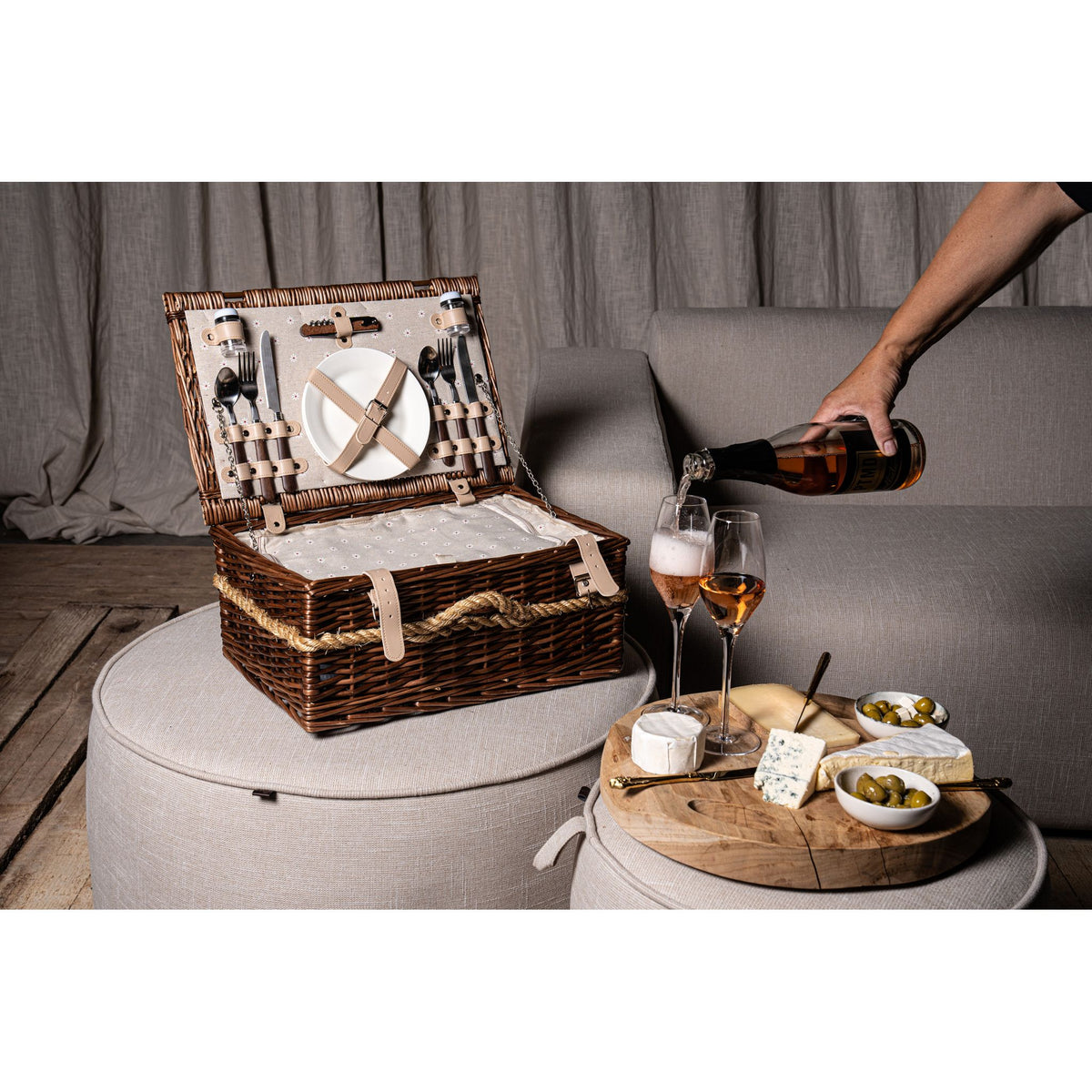 Picnic Basket – Brown Wicker, Rectangular, For 2 People – Kinzey | PTMD