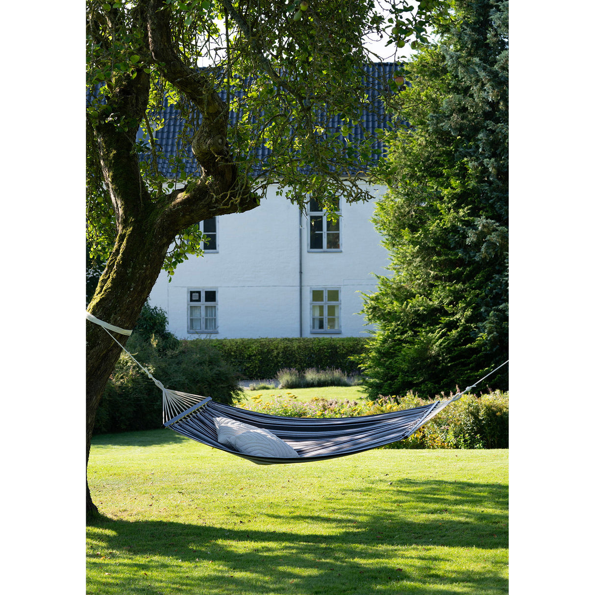 Hängematte – Baumwollmix, Grau/Schwarz, Lärchenholz - Lamia | House Nordic