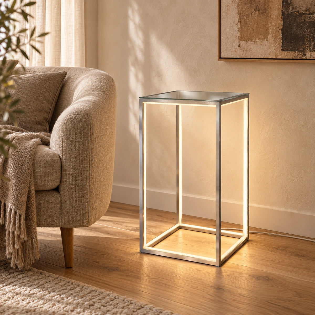 Floor lamp with high-quality metal body, slender design, integrated LED technology – DELUX | Sompex