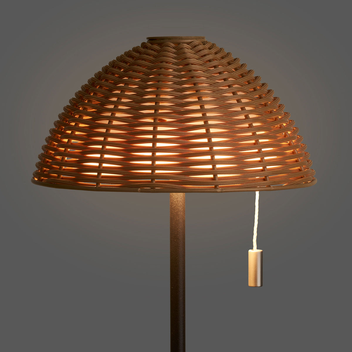 LED Table Lamp - Rechargeable Battery, Outdoor Use, Sturdy Metal Frame - Wigan | House Nordic