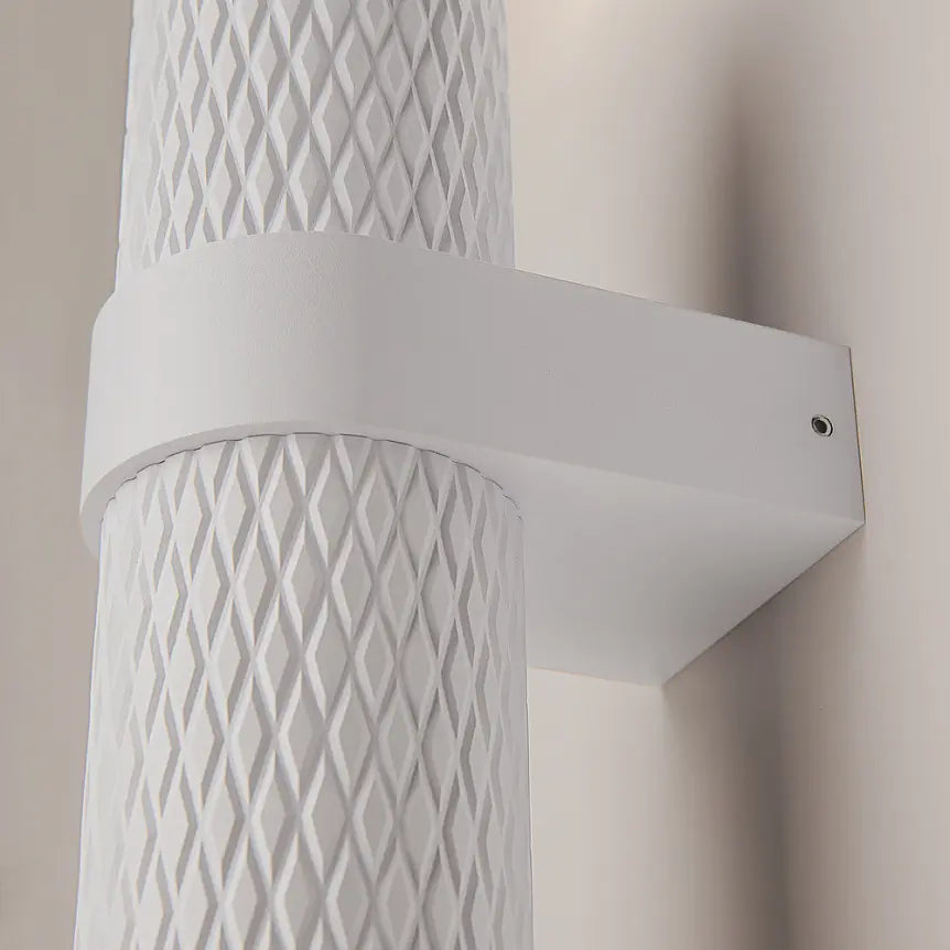 Wandleuchte – Weißes Aluminium, 2× GU10 Fassung, 10 W Leistung - Focus Design | Maytoni