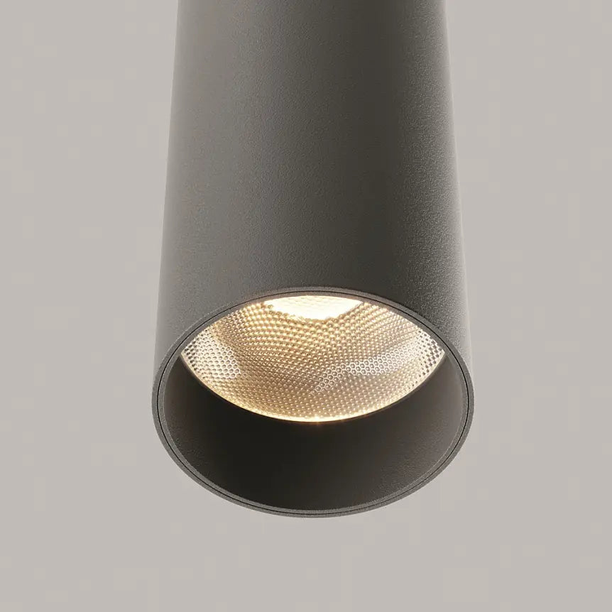 Pendant Light Black aluminum housing with 12W LED, 3000K color temperature, and 40° beam angle – Focus LED | Maytoni