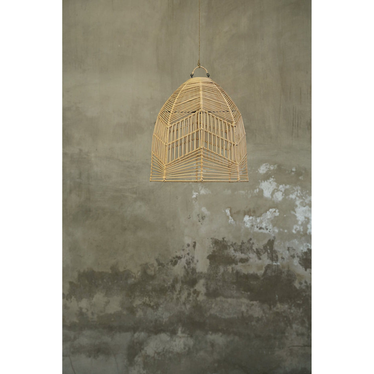 Pendelleuchte – Rattanmaterial, Geflochtenes Design, Handgefertigte Form, M - Bala | Bazar Bizar Antwerp