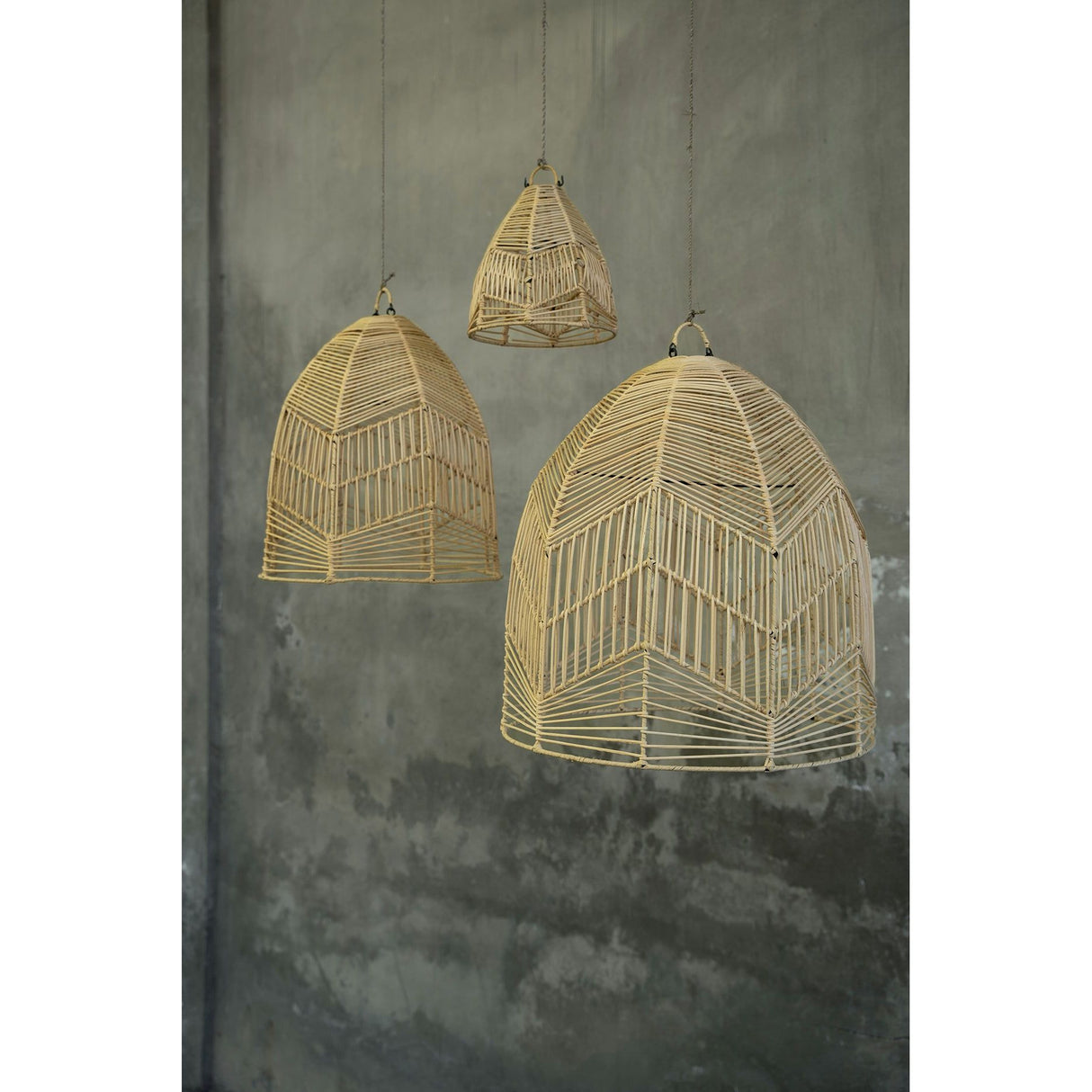 Pendelleuchte – Rattanmaterial, Geflochtenes Design, Handgefertigte Form, M - Bala | Bazar Bizar Antwerp