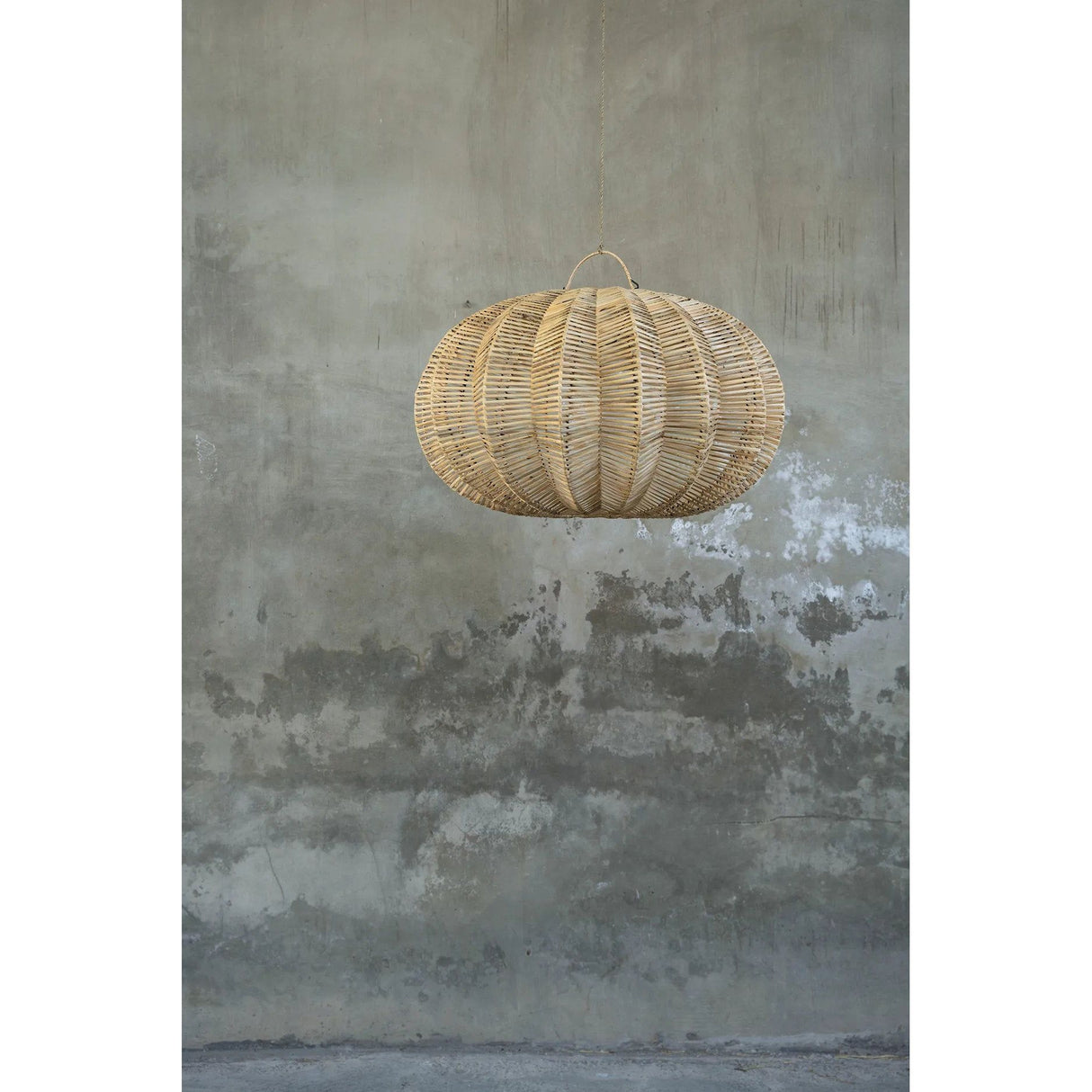 Pendelleuchte – Handgeflochtenes Rattan, Laternenform Design, Sanftes Licht, L – Cerise | Bazar Bizar Antwerp