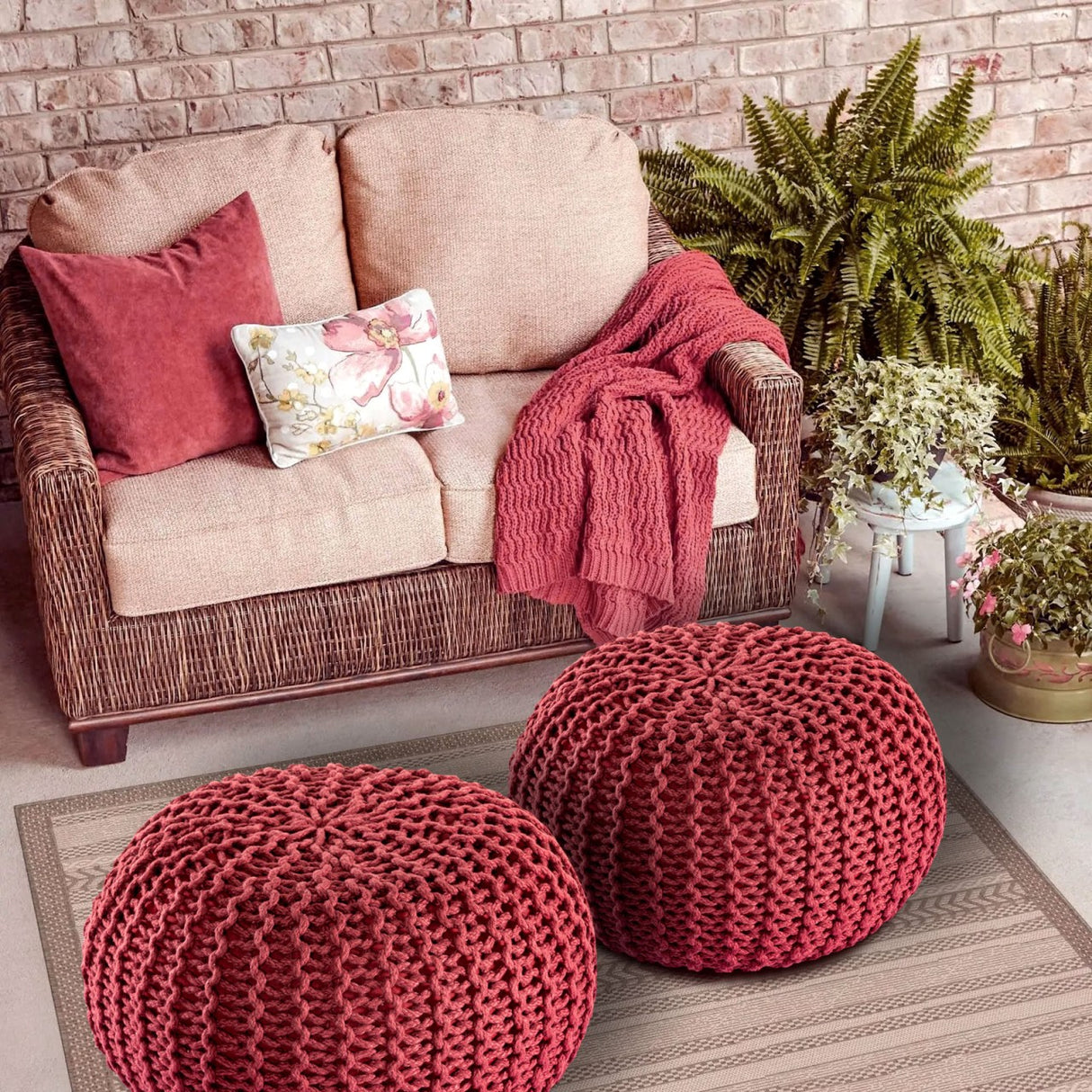 Pouf – Recycelter Kunststoff, Strick Design, Rostbraun Farbe , 55 cm- Premium | MVG Voglrieder