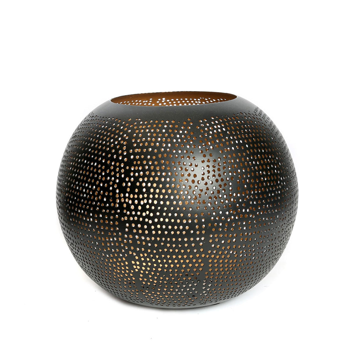 Kerzenhalter – Messingmaterial, Durchbrochenes Design, Schwarz Gold Finish, L – Pierced Ball | Bazar Bizar Antwerp