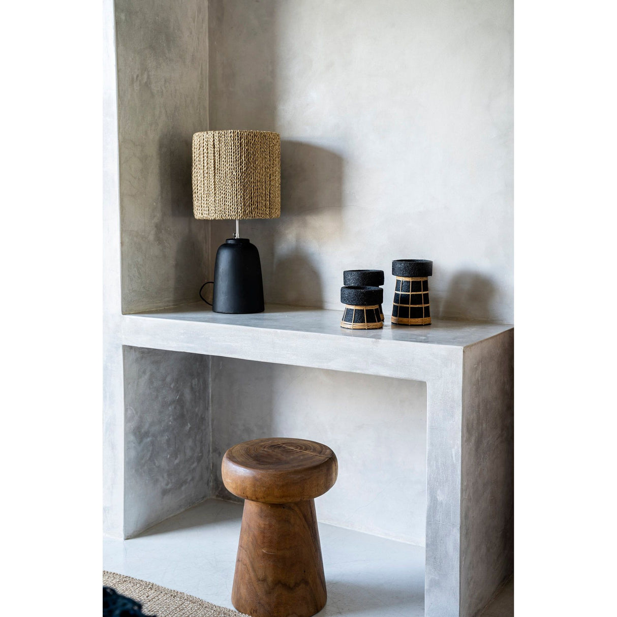 Kerzenhalter – Terrakotta-Rattan Material, Strukturierte Oberfläche, Flechtdesign, L – Serene | Bazar Bizar Antwerp