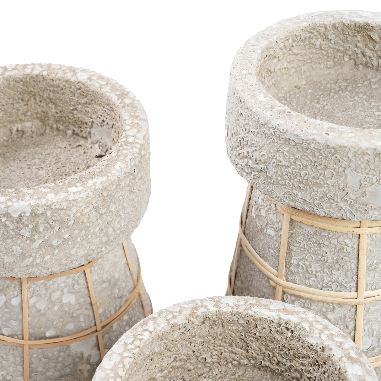 Kerzenhalter – Terrakotta, Rattan-Gitter, Strukturierte Oberfläche, S – Serene | Bazar Bizar Antwerp