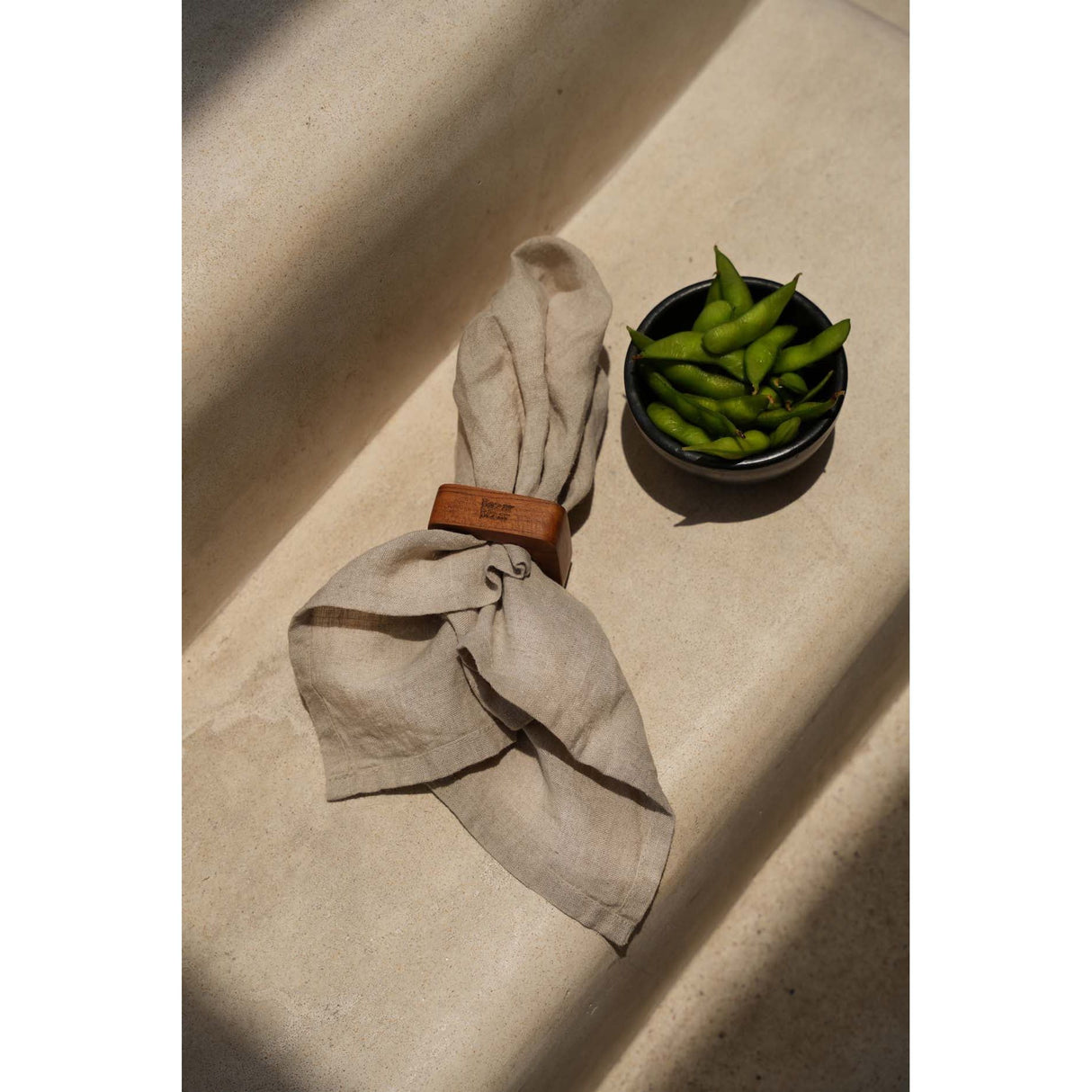 Schale – Terrakotta Material, Gebrannte Oberfläche, Schwarze Farbe, S – Burned | Bazar Bizar Antwerp
