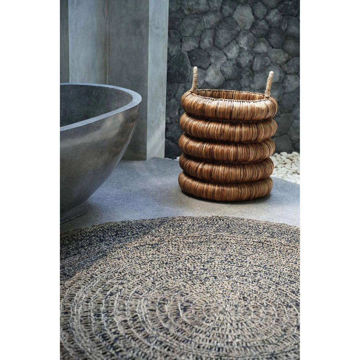 Korb – Wasserhyazinthe Material, Tragegriff Design, Bauchige Form – Chunky | Bazar Bizar Antwerp