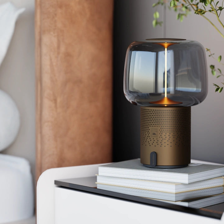 Powder-coated steel speaker light with hand-blown glass shade and filament LED – Serena PLAY | Kooduu