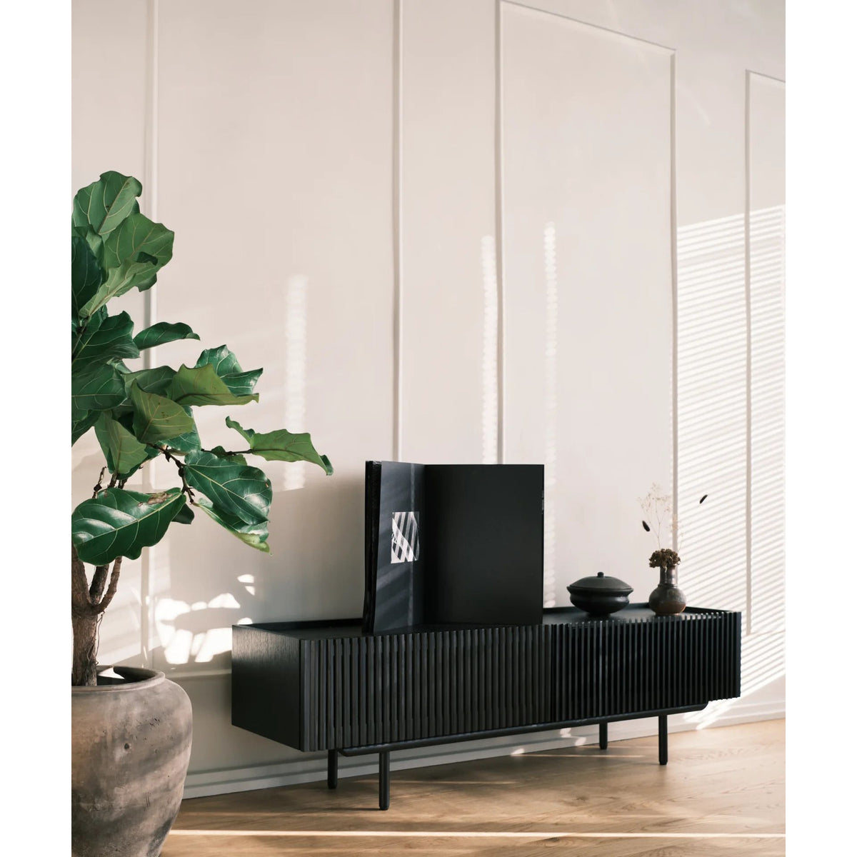 TV Lowboard – Oblique Oak Slat Design, Soft-Close Hinges, Cable Management Openings – Louvre | Njordec