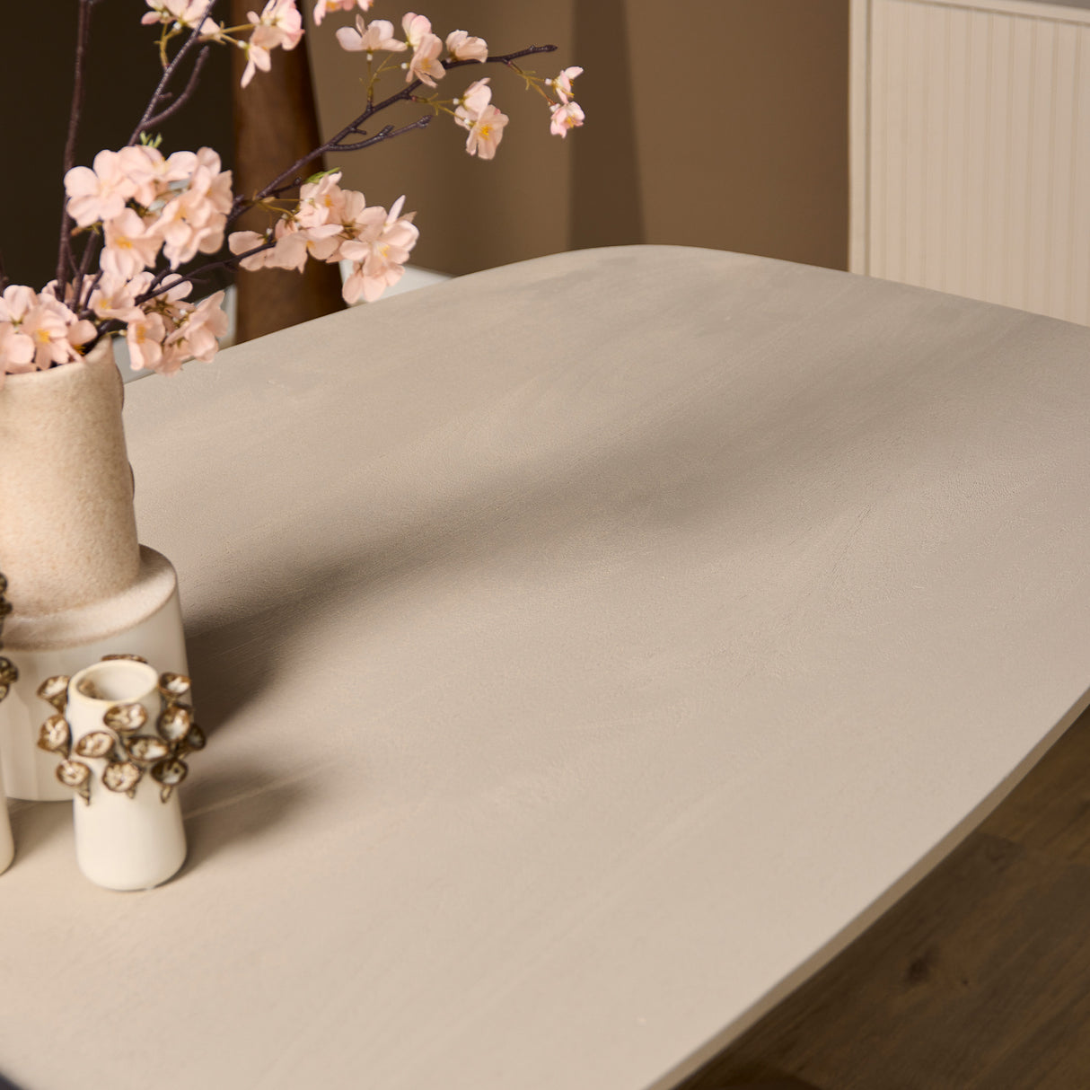 Esszimmertisch – Mangoholz, Sandfarbe, Ovale Form – Madison | Starfurn