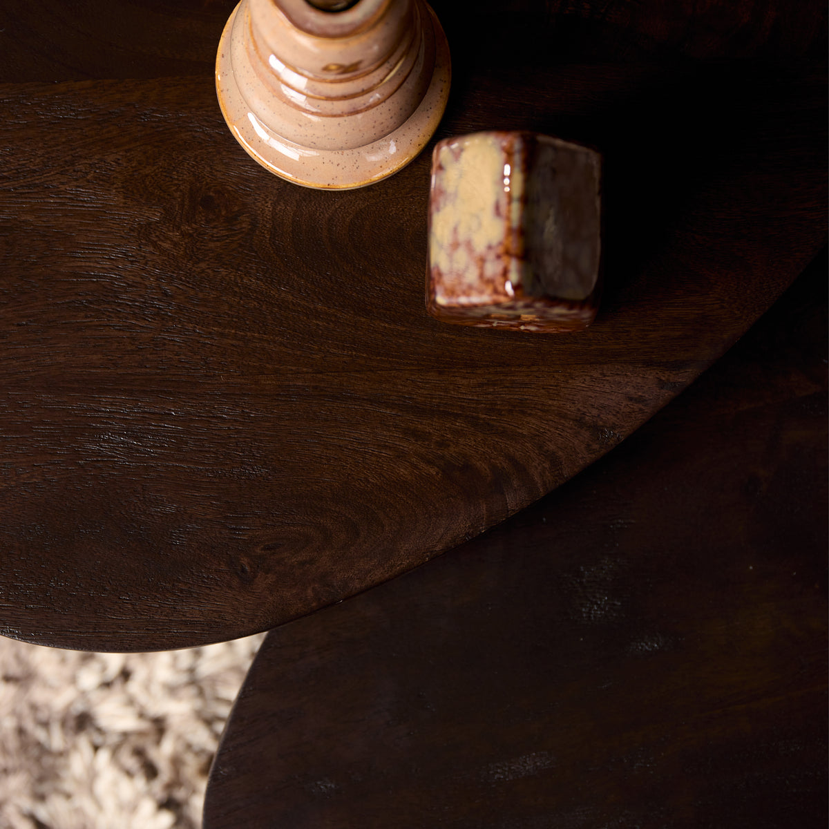 Coffee table – Mango wood, Brown color, Round shape – Mirre | Starfurn