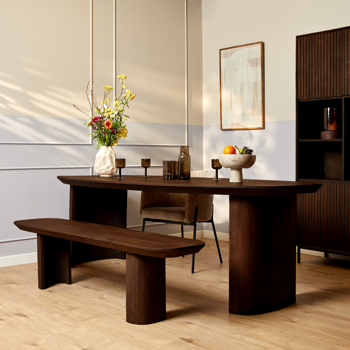 Esszimmerbank – Braunes Mangoholz, Halb Runde Beine, Massives Design 180 cm – Maré | Starfurn